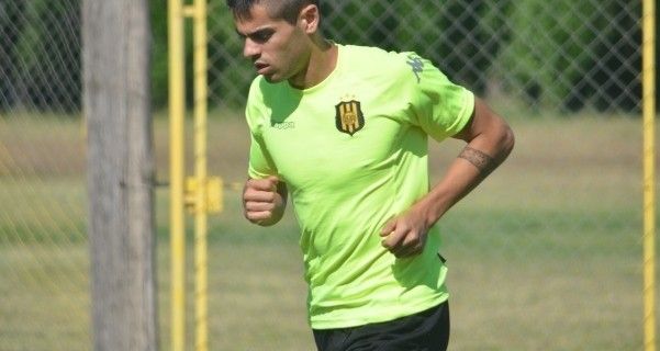 Brian Calabrese, Rosario Central, Club Atl&eacute;tico Alianza, Atl&eacute;tico Pantoja, Mirbat SC, Om&aacute;n, Argentina 
