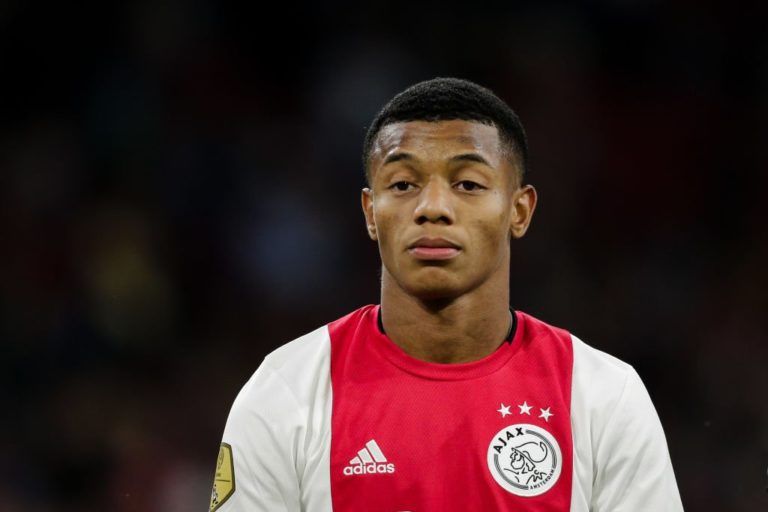 &iquest;Peligra la titularidad de David Neres en el Ajax?