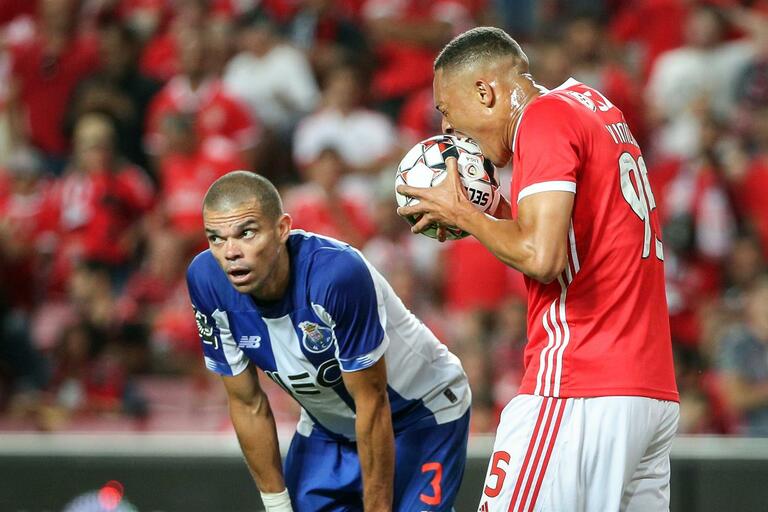 Carlos Vin&iacute;cius, Benfica, Liga NOS, Champions League, brasile&ntilde;o, Santa Clara, Mar&iacute;timo, Leipzig, Copa de Portugal