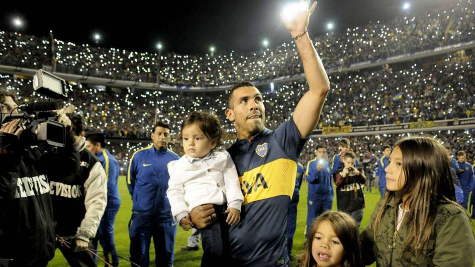 Carlos T&eacute;vez, Apache, Boca Juniors, Resiliencia, Superliga Argentina, Inglaterra, Italia