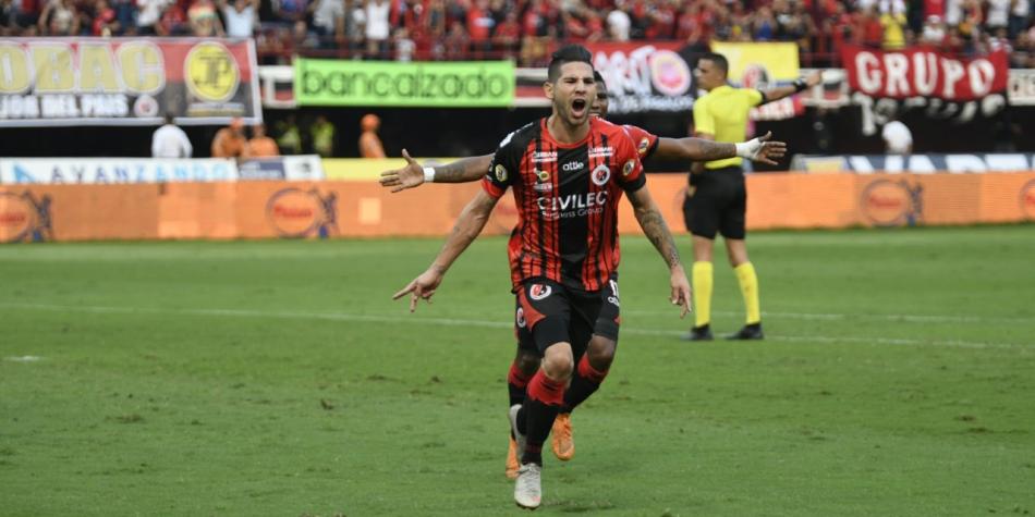Jhonatan Agudelo, Gimnasia y Esgrima de La Plata, C&uacute;cuta Deportivo, Hapoel Beer Sheva, Israel