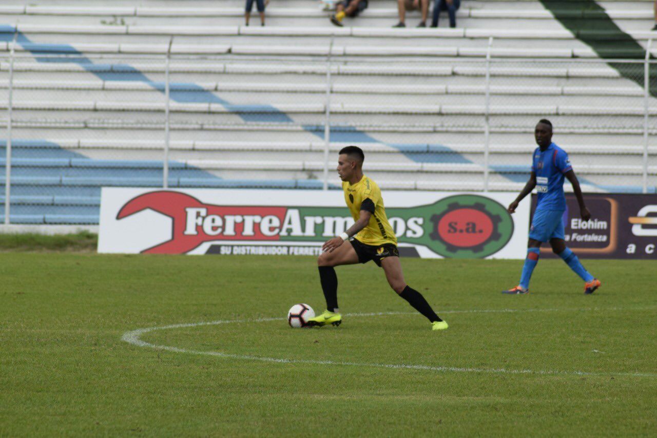 Maximiliano Rol&oacute;n, Maxi Rol&oacute;n, Leonardo Rol&oacute;n, Sudamericano Sub-20, Selecci&oacute;n Argentina, FC Barcelona, "La Mas&iacute;a", Irak, Al-Diwaniya