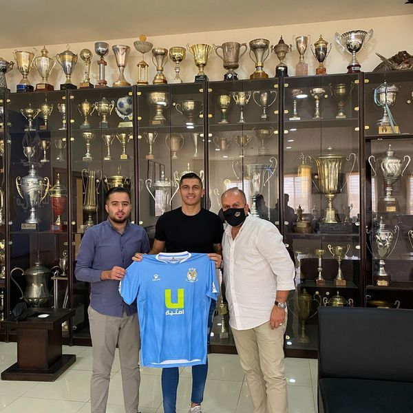 Luciano "Tiburón" Vazquez, Al Markhiya, Al Faisaly, Jordania, Qatar, Premier League de Jordania, Segunda División de Qatar, Ñublense de Chile