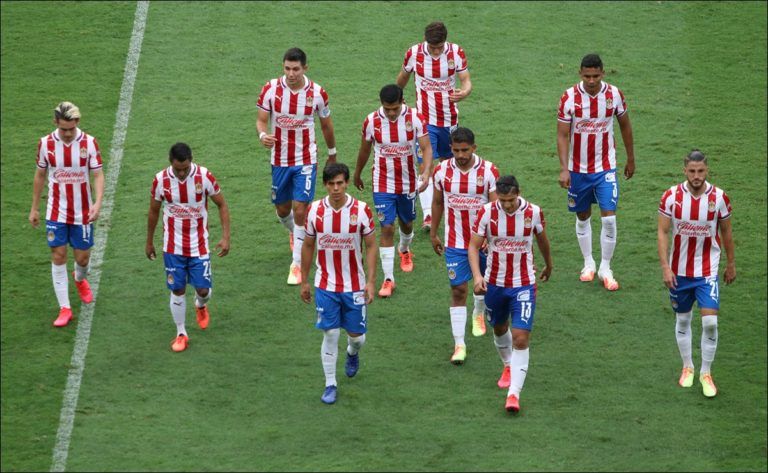 Chivas mantendr&iacute;a a estos tres futbolistas pese a estar transferibles
