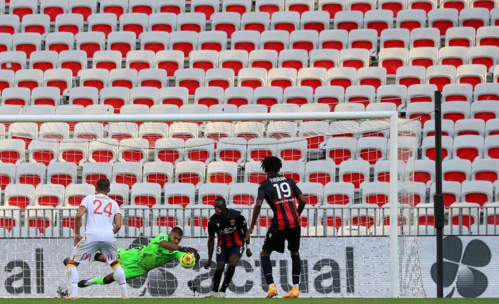 Walter Ben&iacute;tez, OGC Nice, Niza, Ligue 1, Emiliano Mart&iacute;nez, mejores arqueros, mejores ligas, Selecci&oacute;n Argentina, Lionel Scaloni