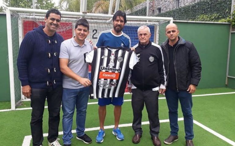 Abreu ficha por un nuevo club en su carrera