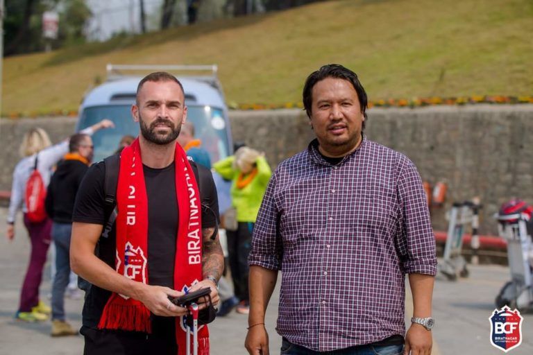 Pedro Manzi, el uruguayo que cautiv&oacute; con sus goles el f&uacute;tbol de Nepal