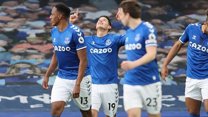 James Rodríguez regresó de lesión y alcanzó el centenar