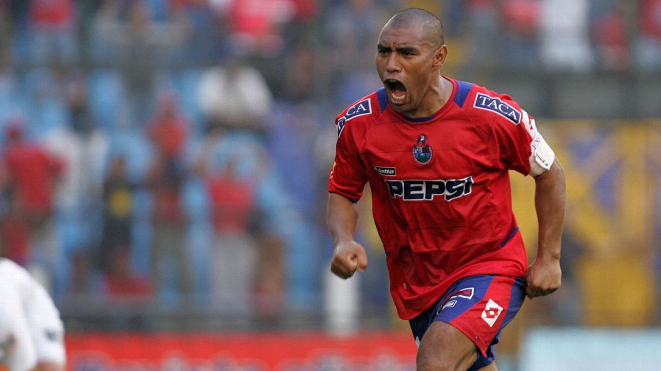 JUAN CARLOS PLATA, &iquest;EL MEJOR FUTBOLISTA DE GUATEMALA DE LA HISTORIA?