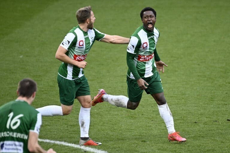 Marlos Moreno dejar&iacute;a el Manchester City