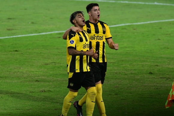 El C&aacute;diz est&aacute; decidido en fichar a un jugador de Pe&ntilde;arol