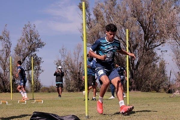 El Porto busca el fichaje de un futbolista del Puebla