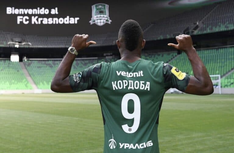 Jhon C&oacute;rdoba convierte millones en goles para el Krasnodar