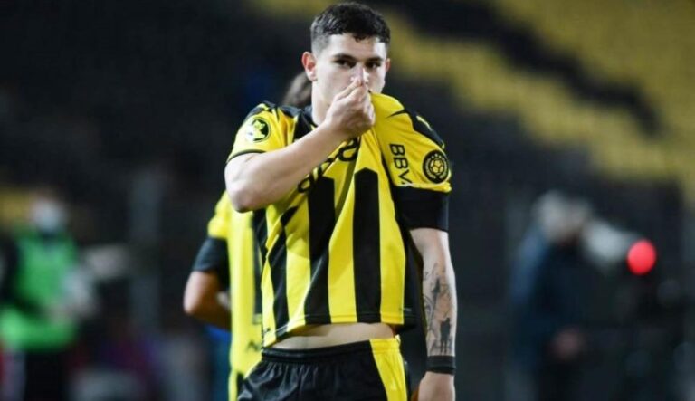 Los futbolistas uruguayos con n&uacute;meros de &eacute;lite en este 2021