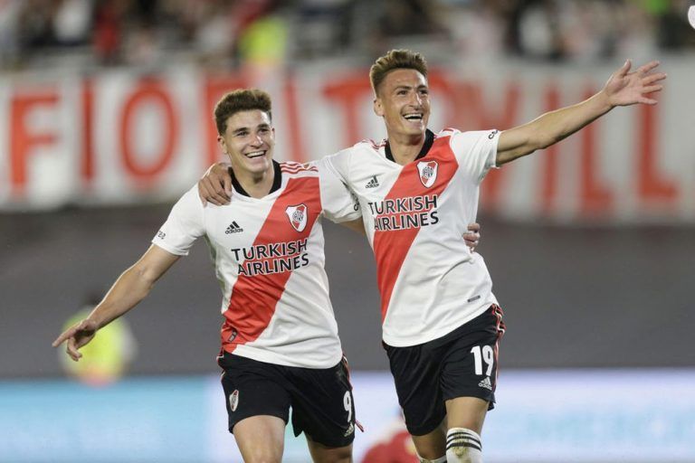 Juli&aacute;n &Aacute;lvarez y Brian Romero, la mejor pareja goleadora del mundo