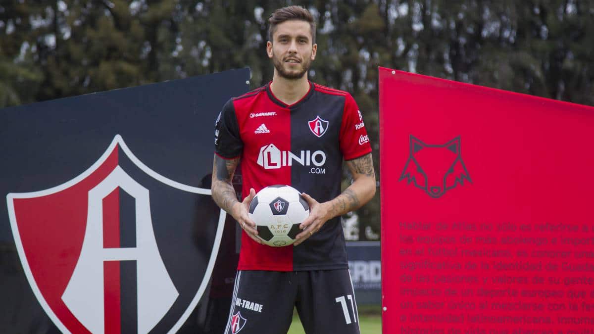 Ricky &Aacute;lvarez, Vel&eacute;z Sarsfield, Altas de Guadalajara, Inter de Mil&aacute;n, Sunderland, Sampdoria, Serie A, Primera Divisi&oacute;n de Argentina, Selecci&oacute;n Argentina