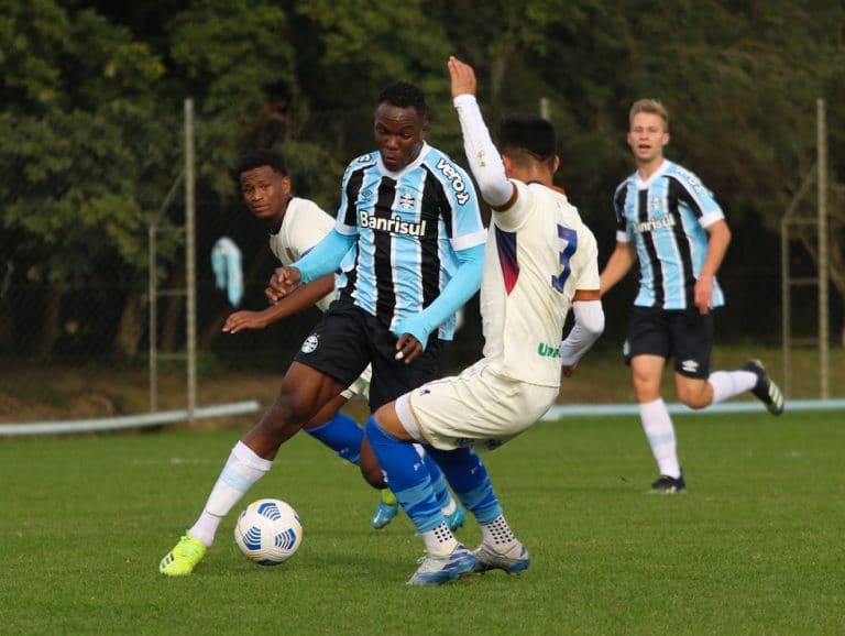 Los colombianos que llevar&aacute; Gremio a la Copinha 2022