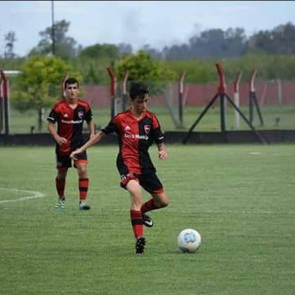 Santiago Mateucci, Stilo Monasterace Calcio, F&uacute;tbol Italiano, Argentinos por el Mundo, Sportivo Bigand, Independiente de Bigand, Eduardo Hertz, Audace Galluzo, Sangiutese