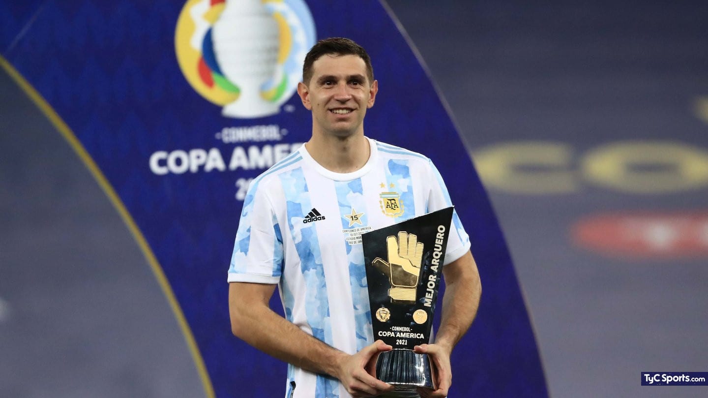 Emiliano "Dibu" Mart&iacute;nez, Selecci&oacute;n Argentina, Lionel Scaloni, Copa Am&eacute;rica, Qatar 2022, Argentina vs Colombia, Argentina vs Brasil, Argentina vs Chile