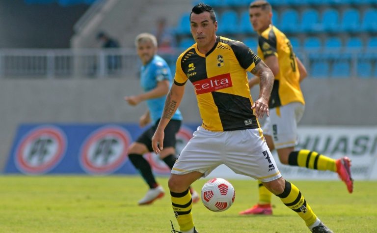 Esteban Paredes no volver&aacute; a Colo Colo