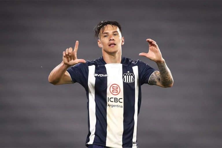 Carlos Auzqui, el quinto argentino en Ferencv&aacute;rosi TC