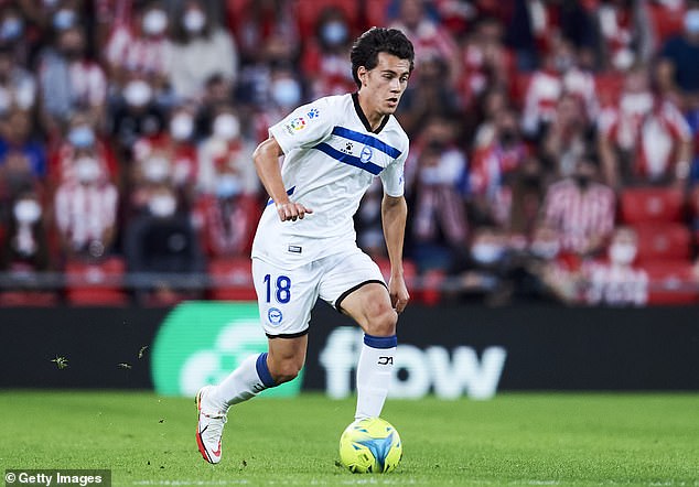 Facundo Pellistri habló de su momento en el Alavés