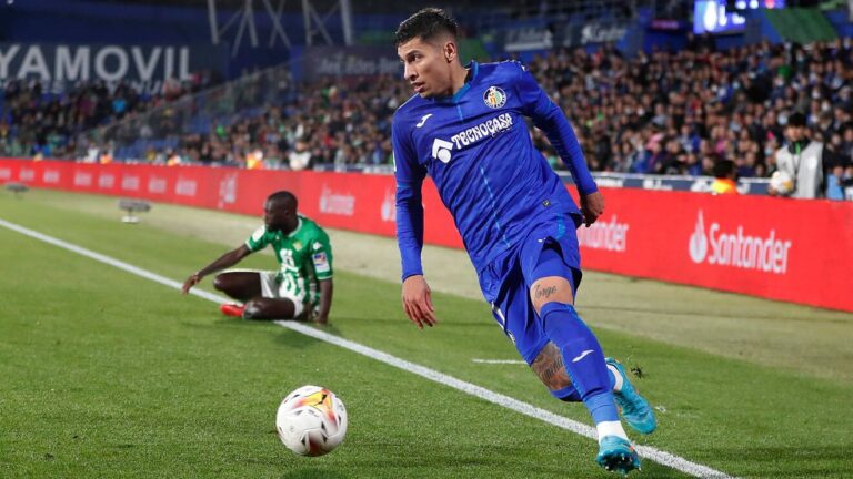 Los r&eacute;cords que deber&aacute; alcanzar Math&iacute;as Olivera en Napoli