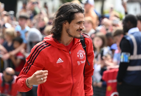Cavani se despidió del Manchester United