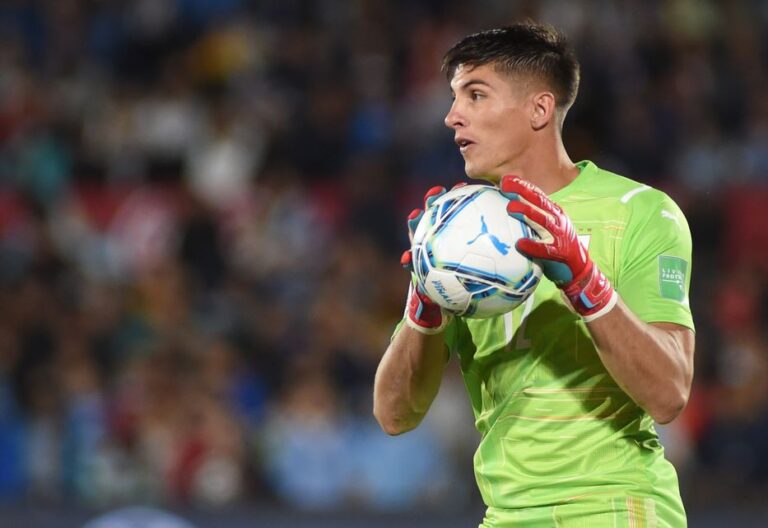 &lsquo;Popi&rsquo; Flores: &ldquo;Debe jugar el que est&eacute; en un mejor momento&rdquo;