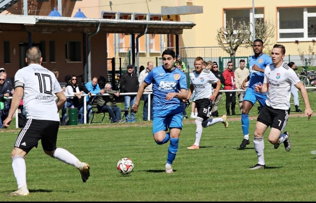 Joaqu&iacute;n Casta&ntilde;ares, SV Altengottern, Argentinos por el Mundo, Sexta Divisi&oacute;n de Alemania