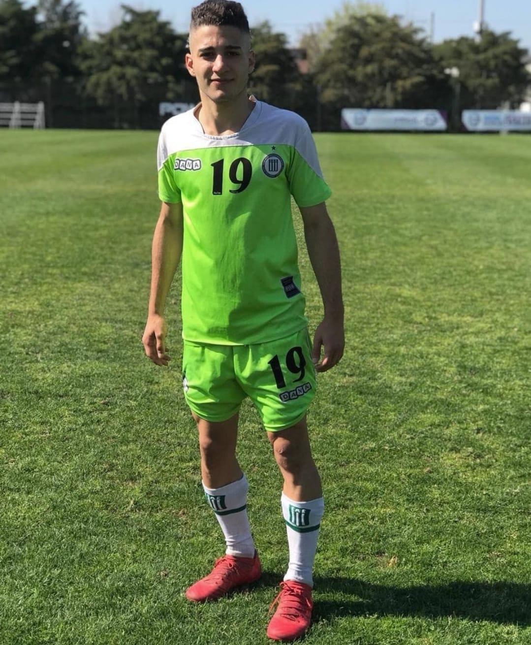 Mat&iacute;as Munua, Excursionistas, Argentinos por el mundo, Stintino, Promozione Calcio