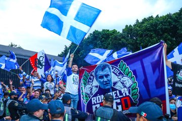 Cruz Azul: &iquest;Cu&aacute;ndo presenta uniforme y nuevo escudo?