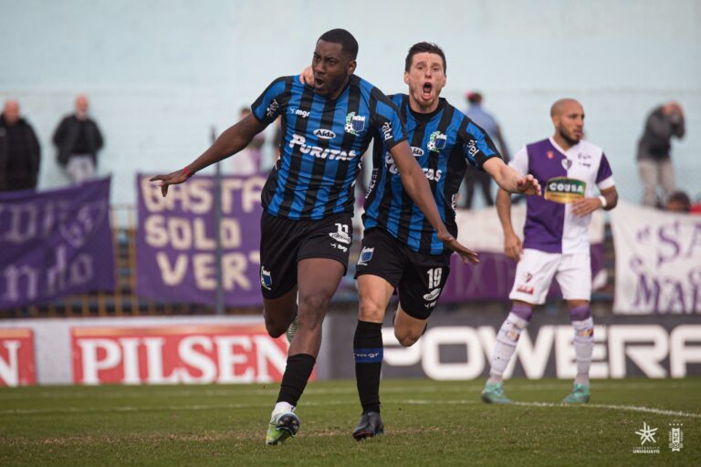 Carneiro convirti&oacute; a Liverpool en campe&oacute;n