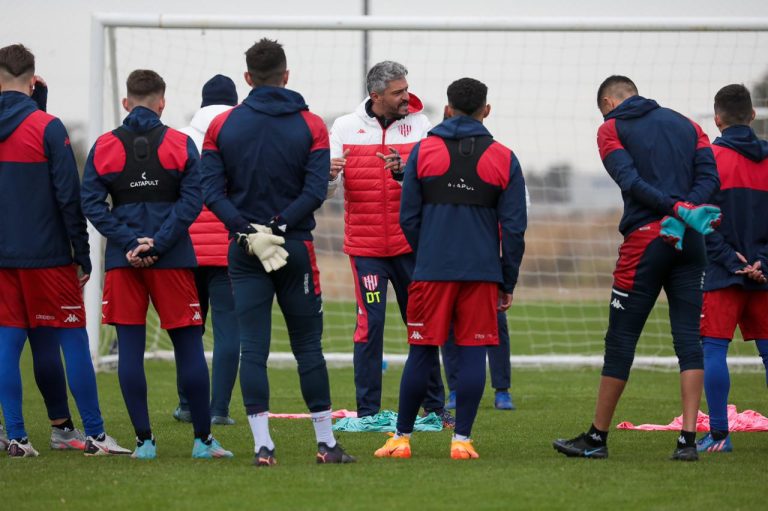 Habl&oacute; Gustavo Mun&uacute;a, DT de Uni&oacute;n