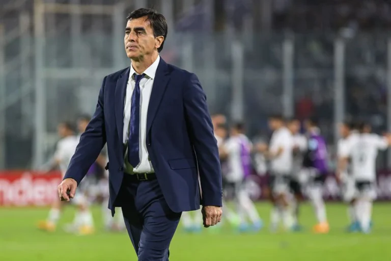 Gustavo Quinteros se sac&oacute; presi&oacute;n