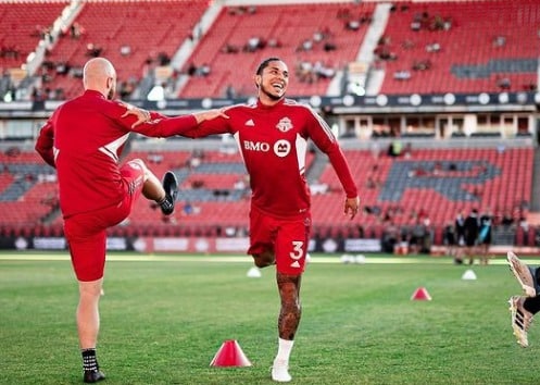 Carlos Salcedo regresa a la Liga MX; el trabuco de Ju&aacute;rez para el A2022