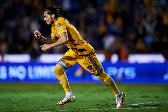 &iquest;Carlos Salcedo de regreso a la Liga MX? Los clubes que podr&iacute;an ficharlo