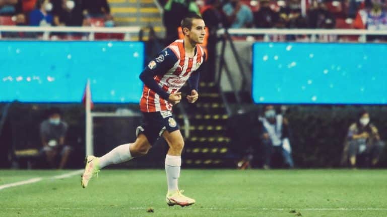 Sebasti&aacute;n P&eacute;rez-Bouquet, el jugador que pide la afici&oacute;n de Chivas