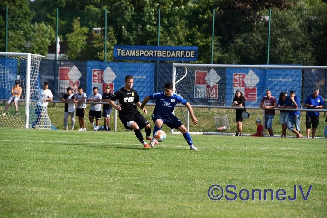 SV Blau-Wei&szlig; 90 Neustadt, Joaqu&iacute;n Casta&ntilde;ares, Sexta Divisi&oacute;n de Alemania, 