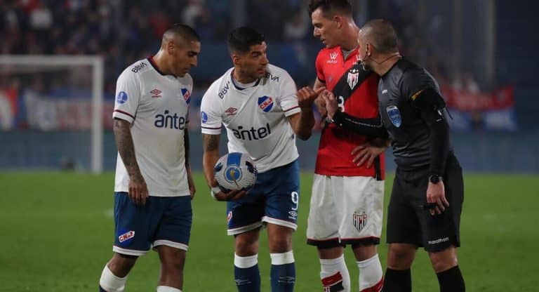 Goianiense 3-0 Nacional: eliminados una vez m&aacute;s en Sudamericana