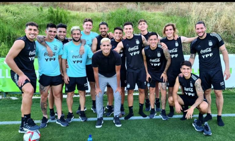 Ernesto Fontanet cumple el sue&ntilde;o de ser el barbero de Argentina