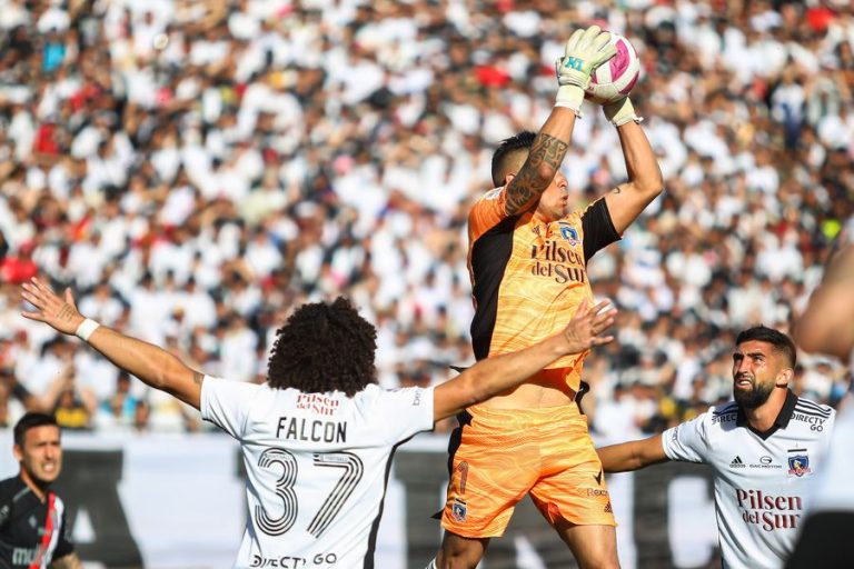 Colo Colo empata y retrasa el t&iacute;tulo