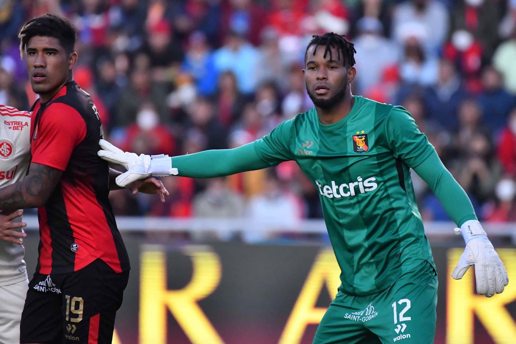 Carlos C&aacute;ceda, Liga 1, arquero peruano