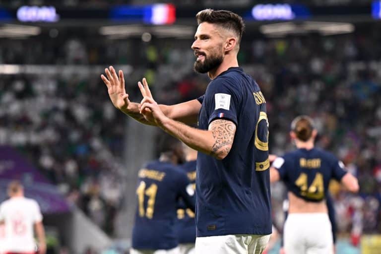 Oliver Giroud ya es el m&aacute;ximo goleador de Francia