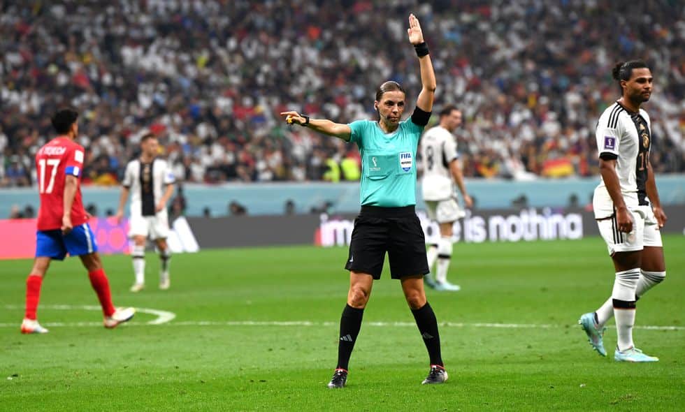 St&eacute;phanie Frappart, Karen D&iacute;az, Neuza Back, Mundial de Qatar 2022