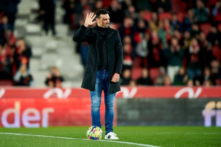 Lionel Scaloni fue homenajeado en Mallorca