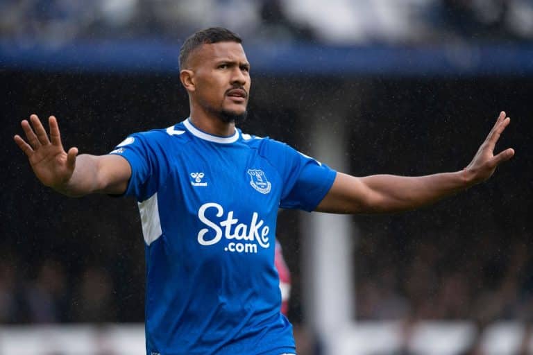 River Plate suma a Salom&oacute;n Rond&oacute;n