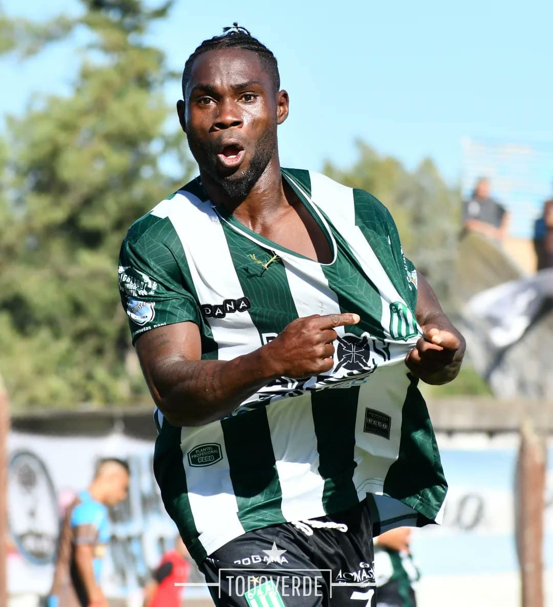 F&eacute;lix Orode, San Lorenzo, Selecci&oacute;n de Nigeria, Marcelo Tinelli, Excursionistas, DEPRO, Liga Profesional, Argentina