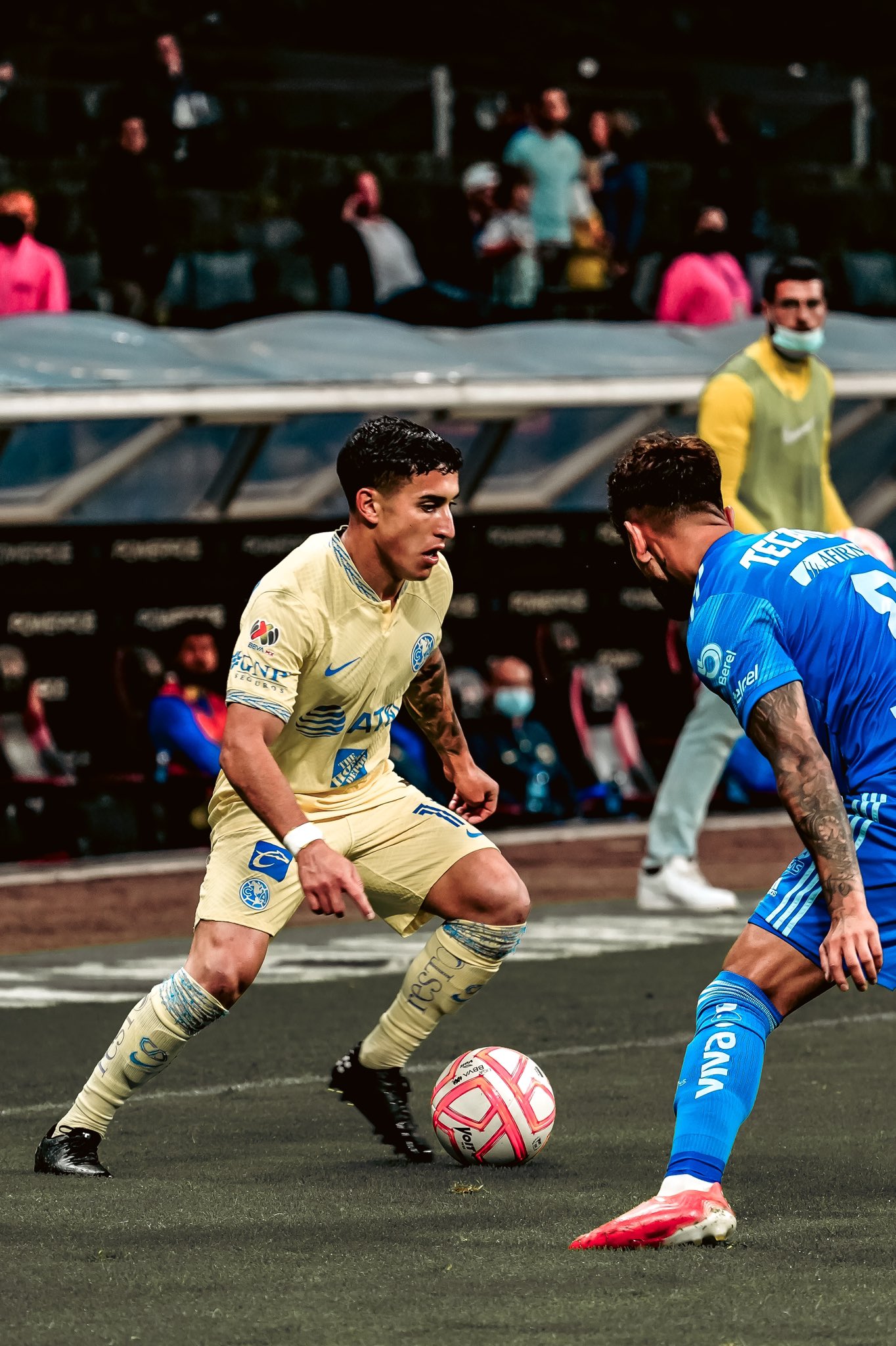 Alejandro Zendejas con el Am&eacute;rica