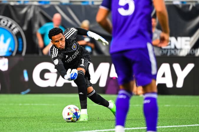 Pedro Gallese en actividades con el Orlando City / Juan Reynoso y sus votos en a gala de los The Best